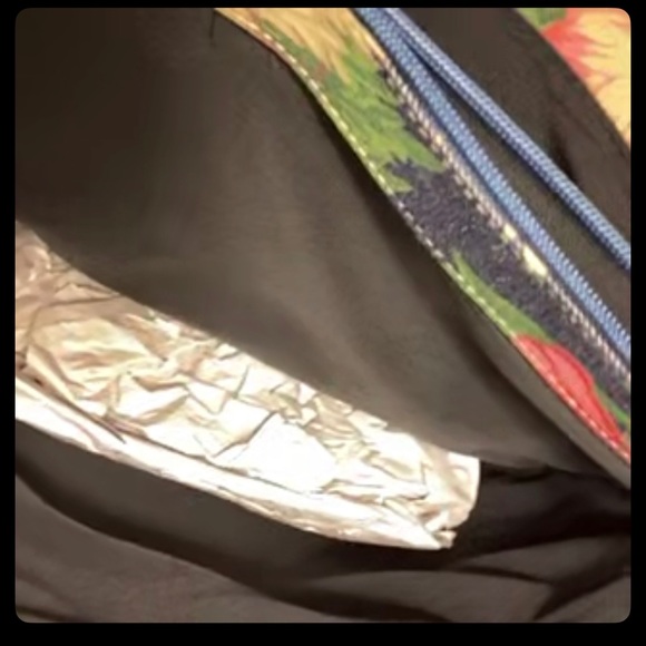 Floral design hand bag, new! - Picture 5 of 6